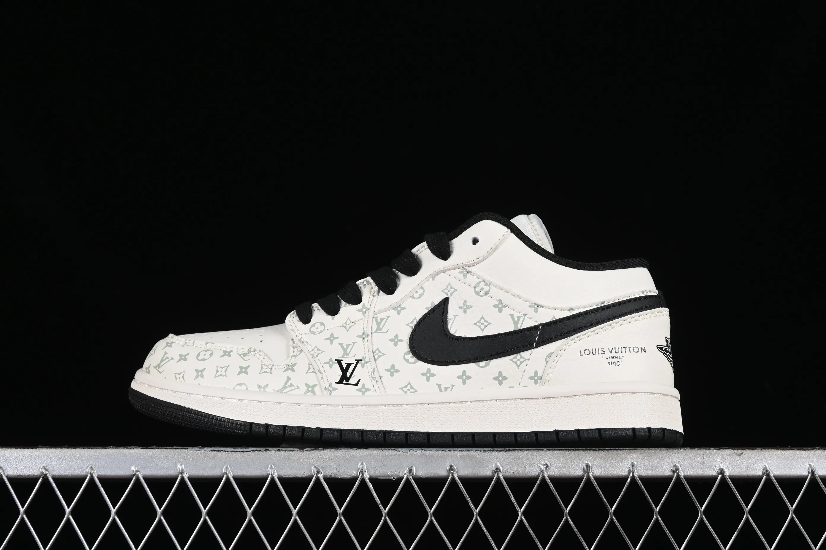 All categories Air Jordan Jordan series basketball shoes Air Jordan 1 Low high-end customized low-top sneakers Air Jordan 1 Low LV joint-print knight high-end customized low-top cultural basketball shoes SJ9950-005